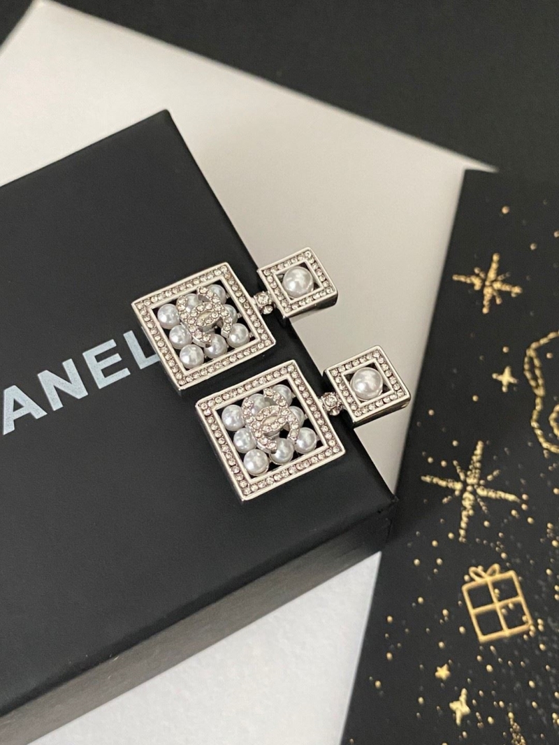 Ch**el earrings